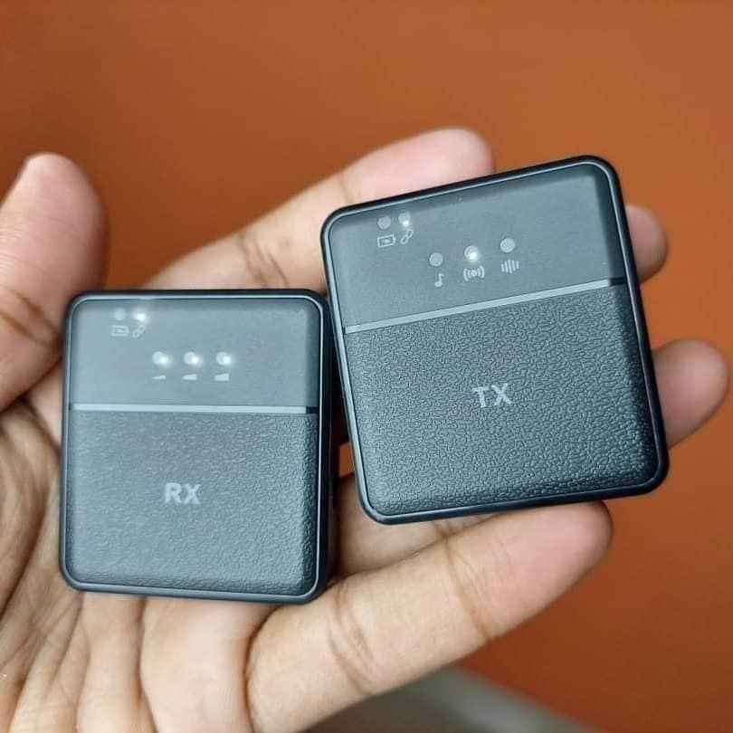 SX9 Dual Wireless Microphone