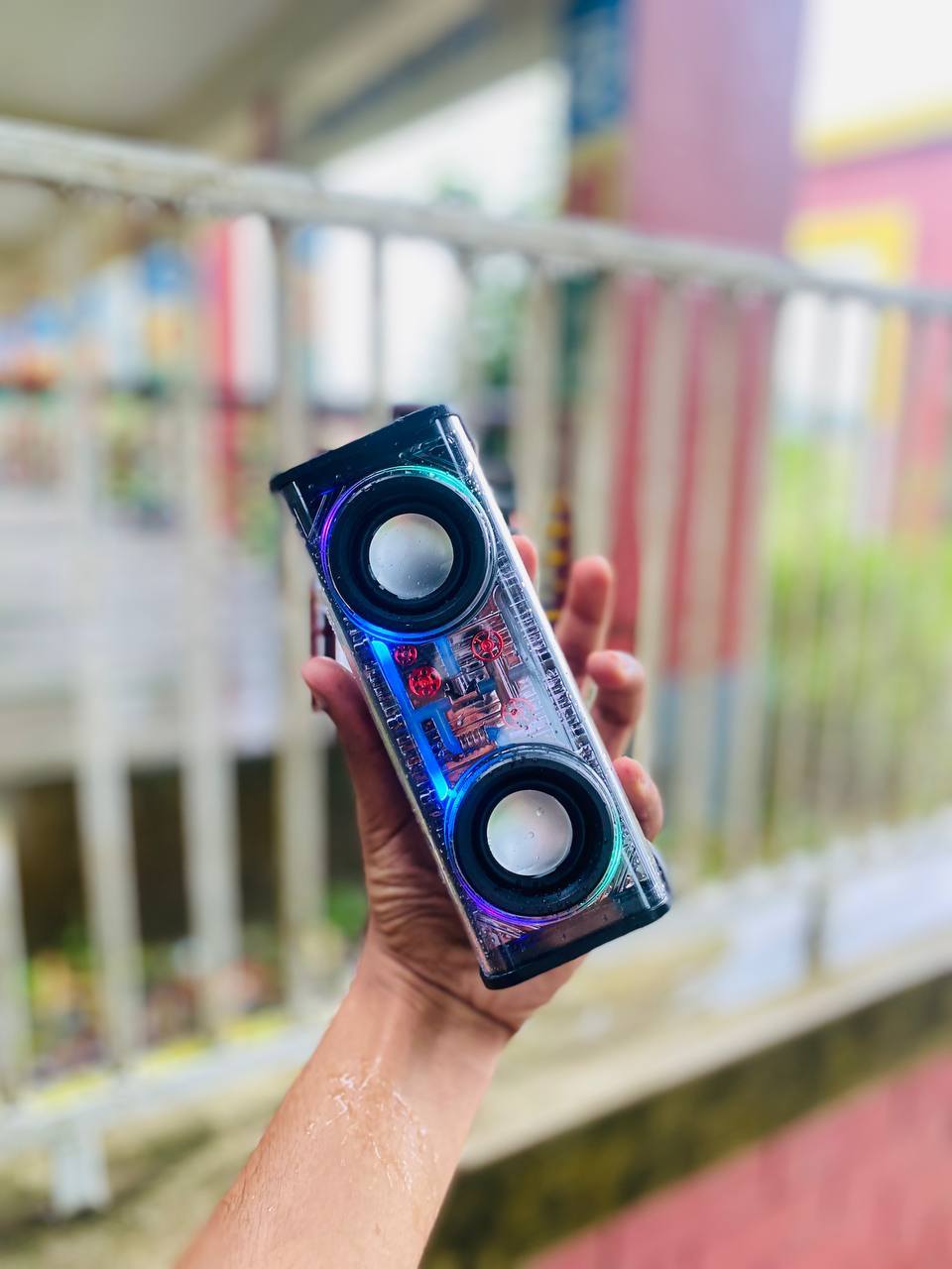 V8 Transparent 10W RGB Colorful lights Bluetooth Speaker