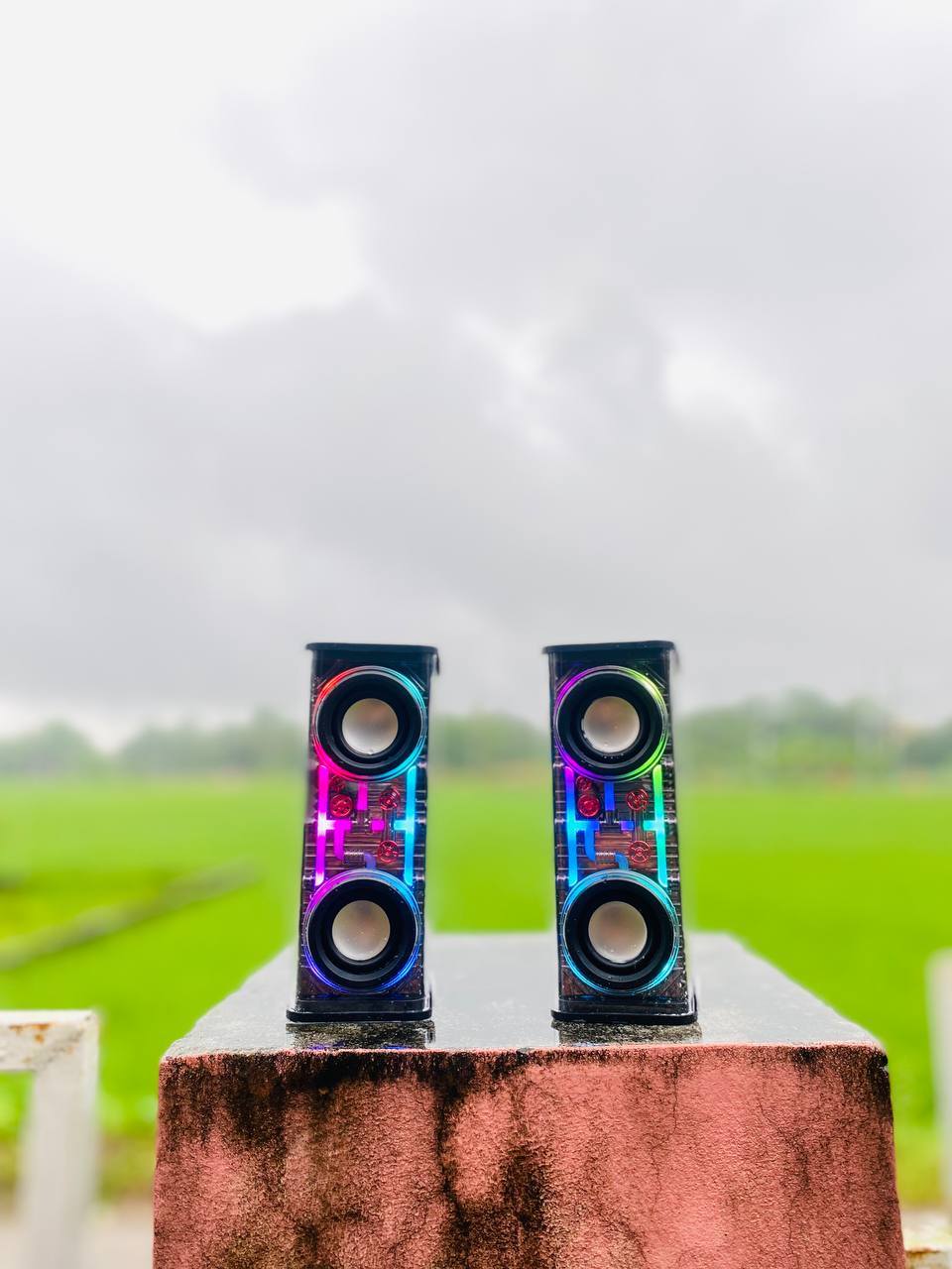 V8 Transparent 10W RGB Colorful lights Bluetooth Speaker