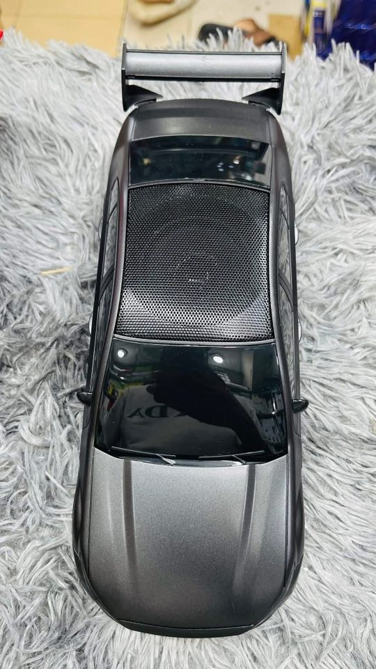 X702 Car Speaker