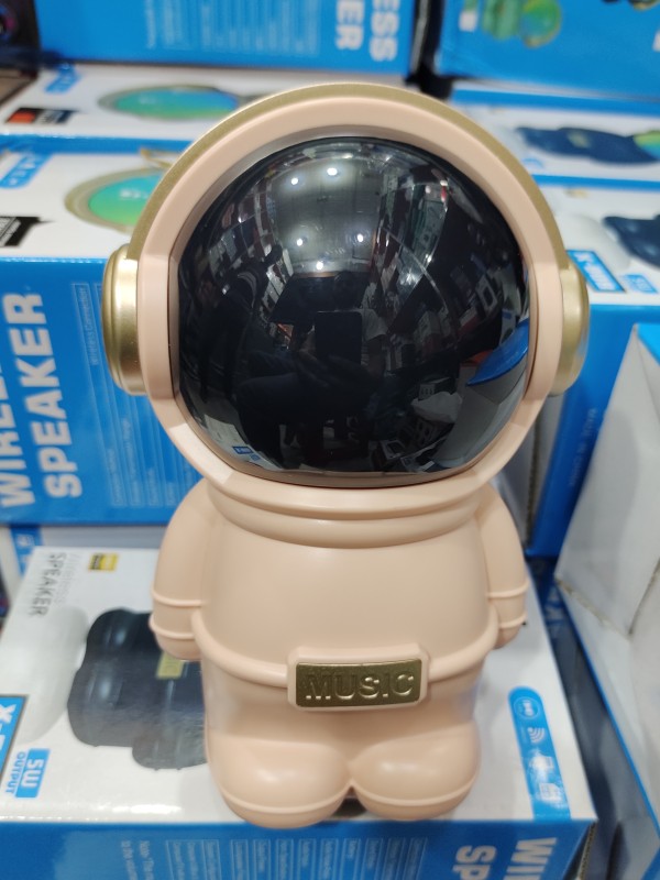 Wrader X808 Wireless Stereo Woofer Bass Cute Gift Astronaut Loud Portable Creative Active Bass Rgb Light Bluetooth Speaker